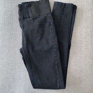 ✨BLACK HIGH WAISTED MOTO JEANS SIZE: US S